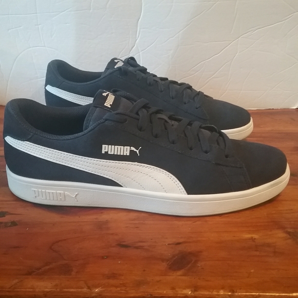 Puma Shoes Puma Smash V2 Shoes Mens Size 5 Poshmark